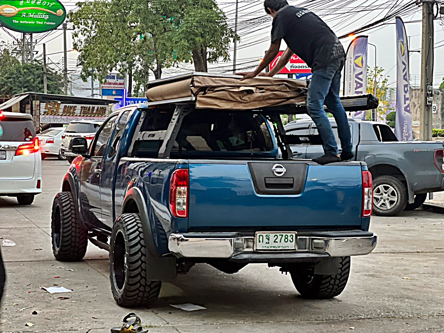 NISSAN_NAVARA_แปลงร่าง ทรงเมกา