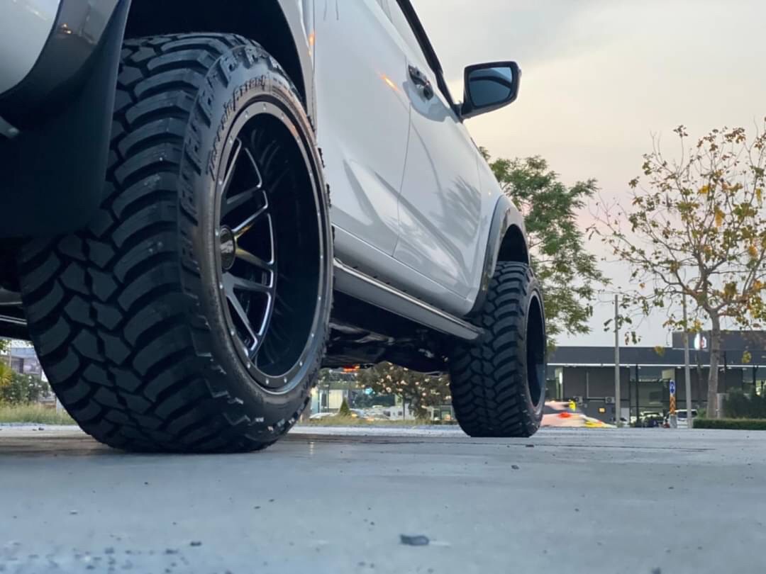 D-MAX มาไกลจากอุบลราชธานี จัดทรงเมกาที่ STEP9