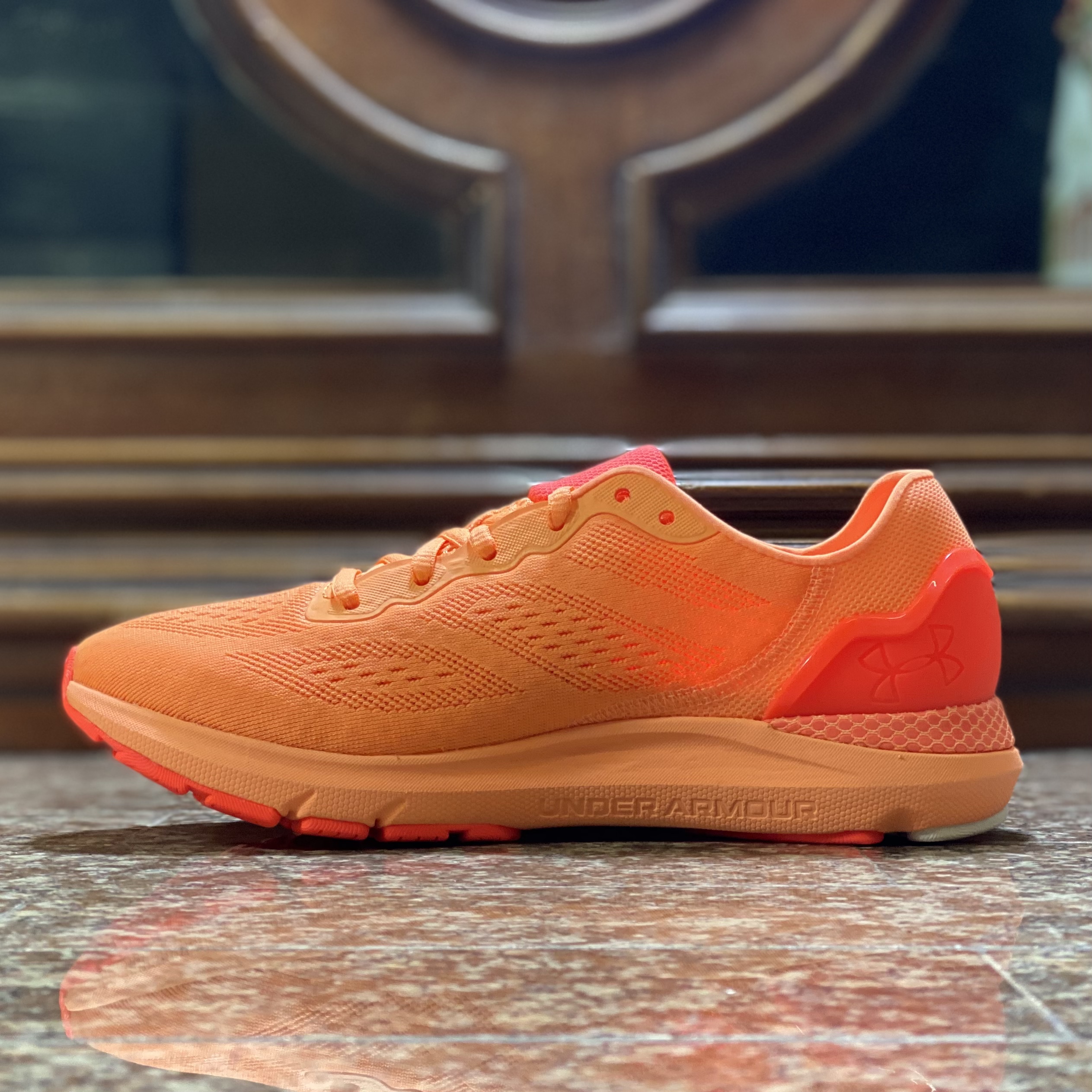 รองเท้าวิ่ง Under Armour HOVR Sonic 6 ’Orange’ Women (W8/8.5/9.5US)