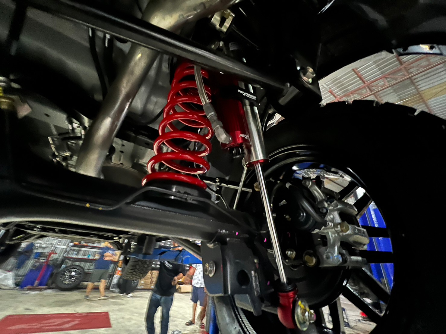 ISUZU MU-X แต่งทรงเมกาที่ STEP9