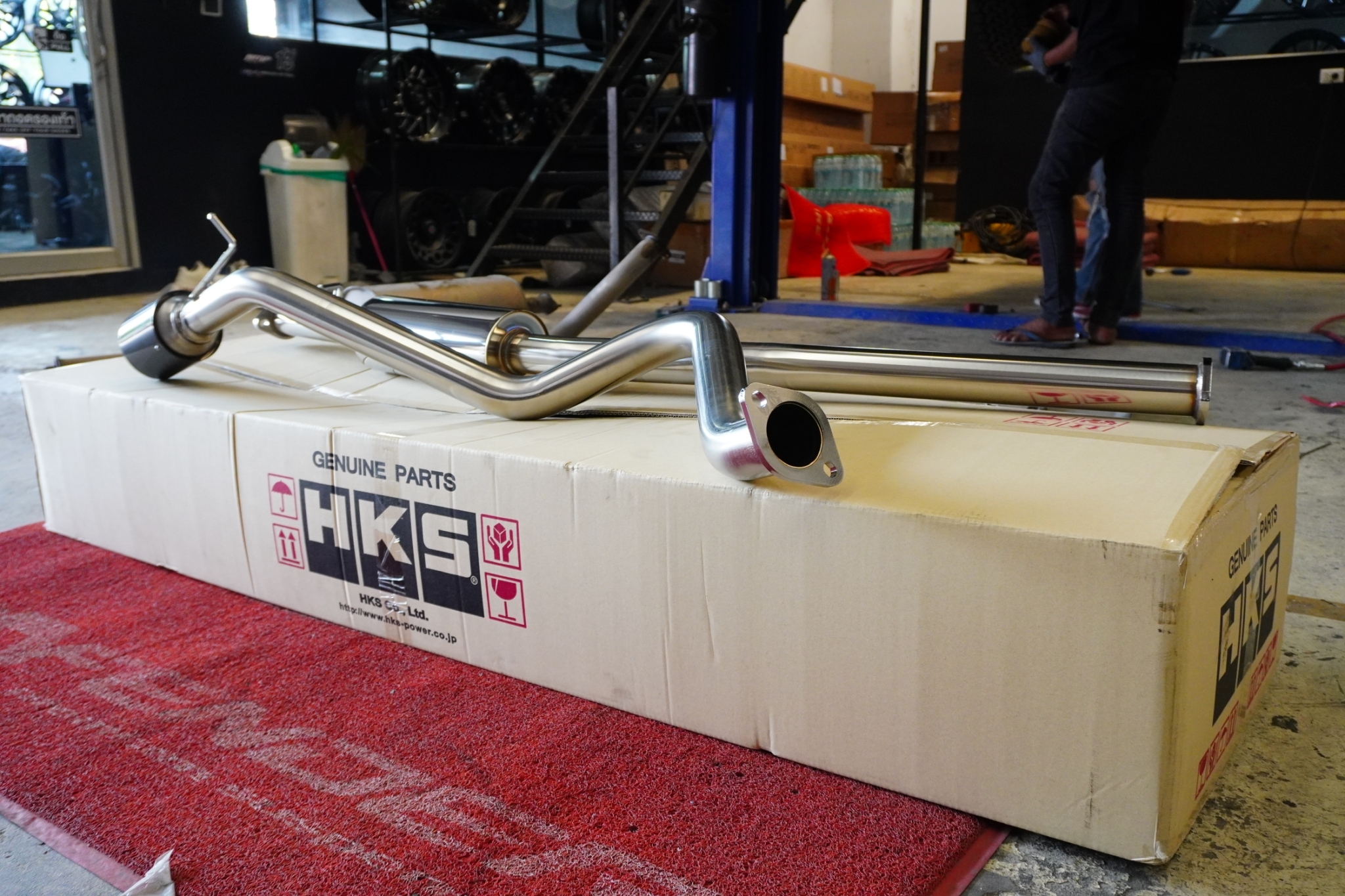 ติดตั้งเรียบร้อย ท่อ HKS จากญี่ปุ่น Carbon TAIL (Single) 𝙃𝙆𝙎 𝙇𝙀𝙂𝘼𝙈𝘼𝙓 𝙁𝙊𝙍𝘿 𝙀𝙑𝙀𝙍𝙀𝙎𝙏 ท่อเด