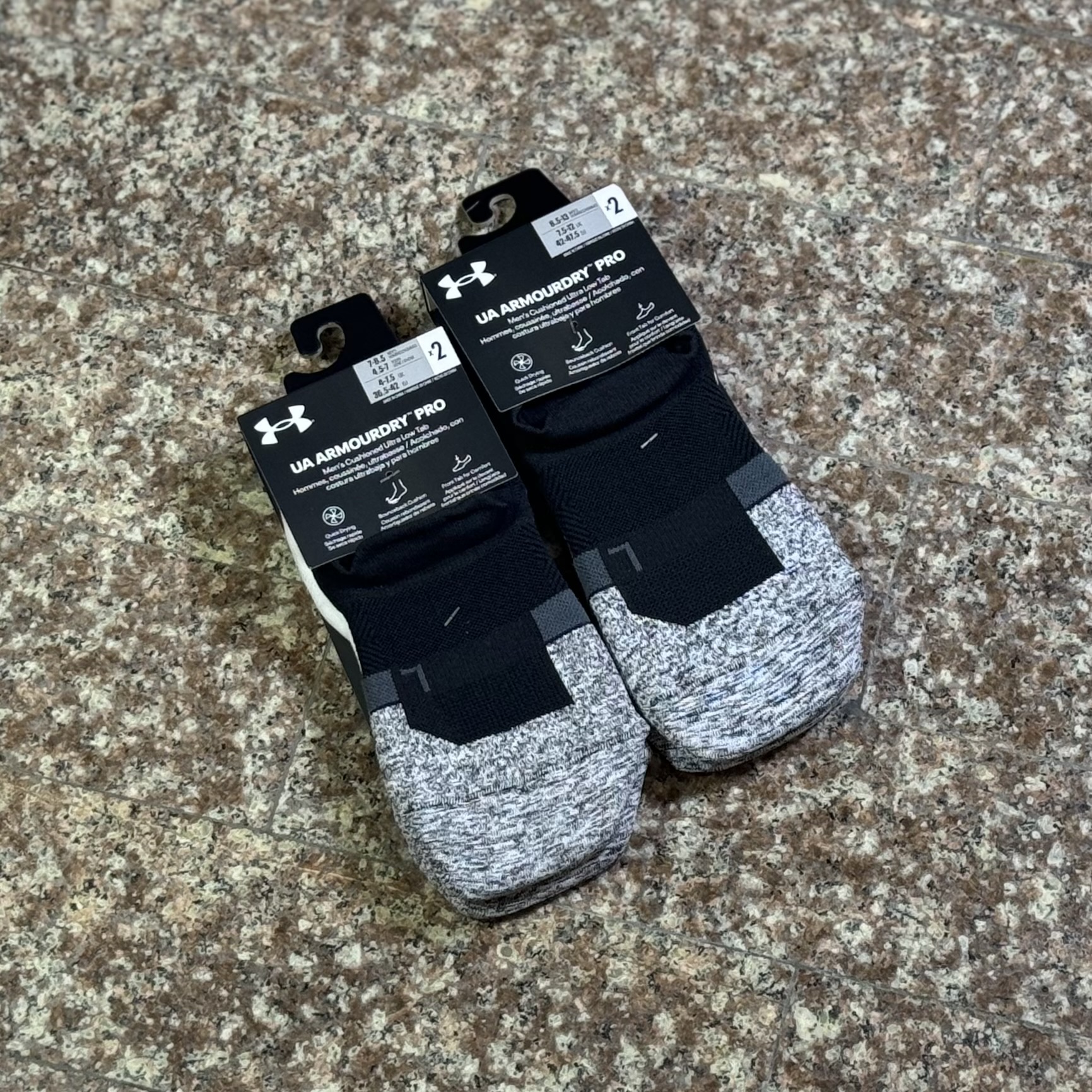 ถุงเท้าวิ่ง Under Armour ArmourDry PRO Running Socks (MD,LG)