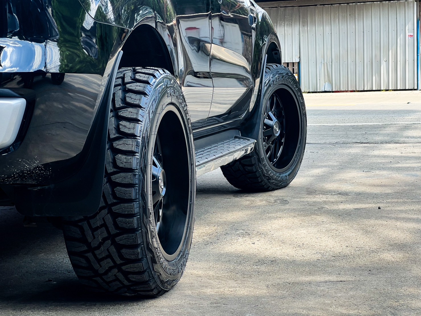 FORD EVEREST จองคิวมาจาก จันทบุรี คันนี้เดิมไม่ยก ทรงนี้เลย