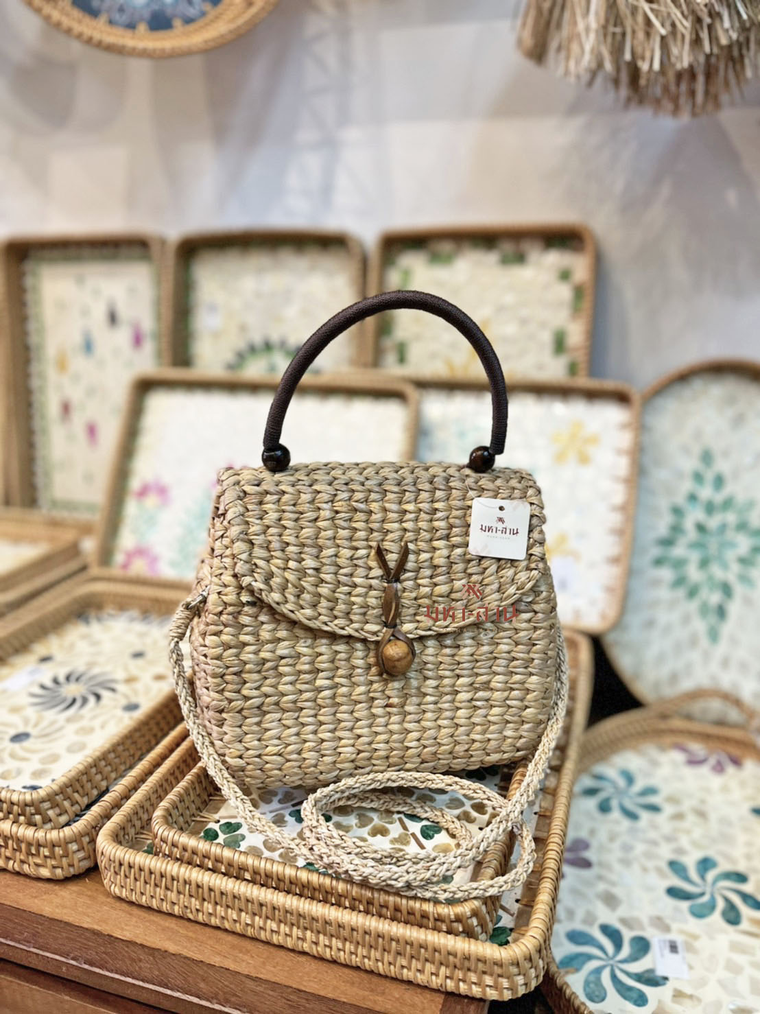 กระเป๋าสาน สะพาย ผักตบชวา ฝาพับ 🤎