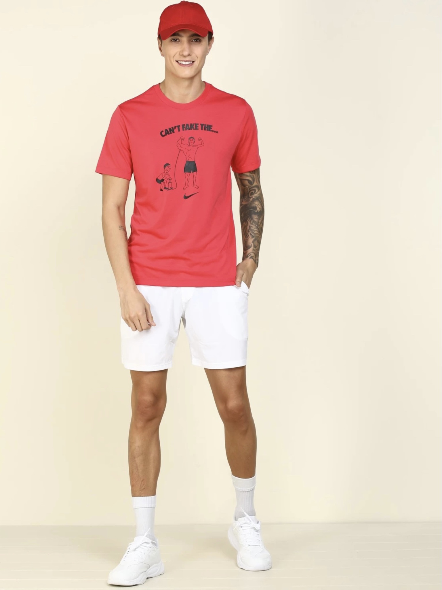 เสื้อ Nike Dri-Fit Graphic T-Shirt (S)