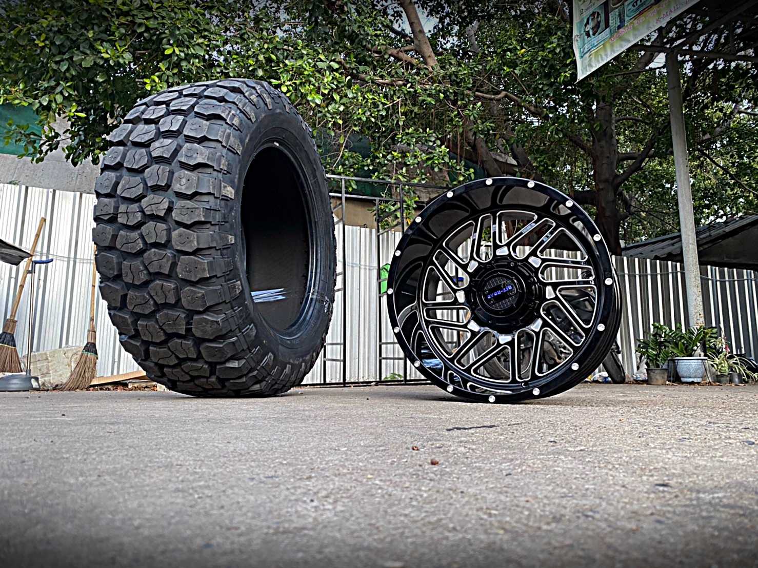 OFFROAD JIGSAW ขอบ20 โปรโมชั่นคู่ยาง ชุด 55000 ปกติ 85000 แค่ชุดเดียวเท่านั้น
