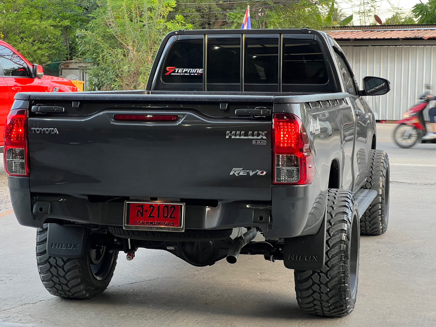 TOYOTA REVO หัวเดียว ทรงเมกา ที่ STEP9