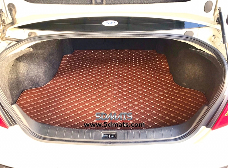 พรมปูพื้นรถยนต์6D PLUS+ TEANA ปี2009-2013 J32 หนังสีน้ำตาลด้ายครีม+เสริมใยดักฝุ่น เต็มคัน