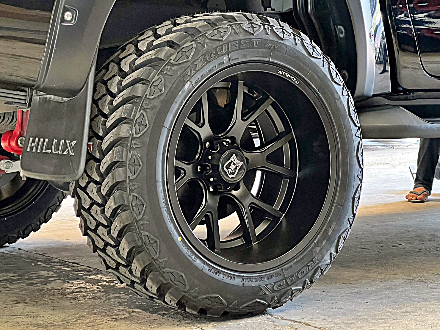 TOYOTA REVO แต่งทรงเมกาที่ STEP9