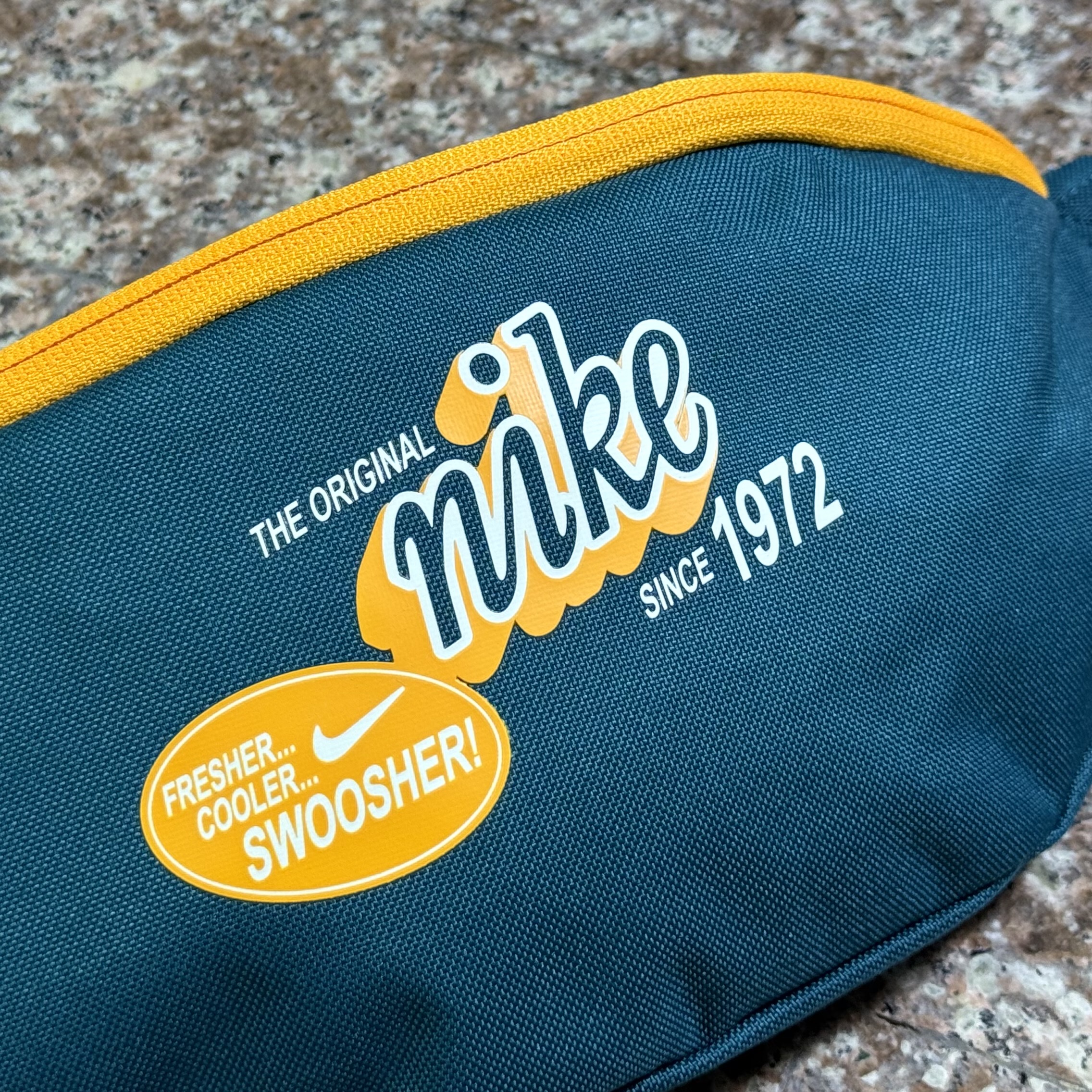 กระเป๋า Nike Heritage WaistPack ‘Sundial‘