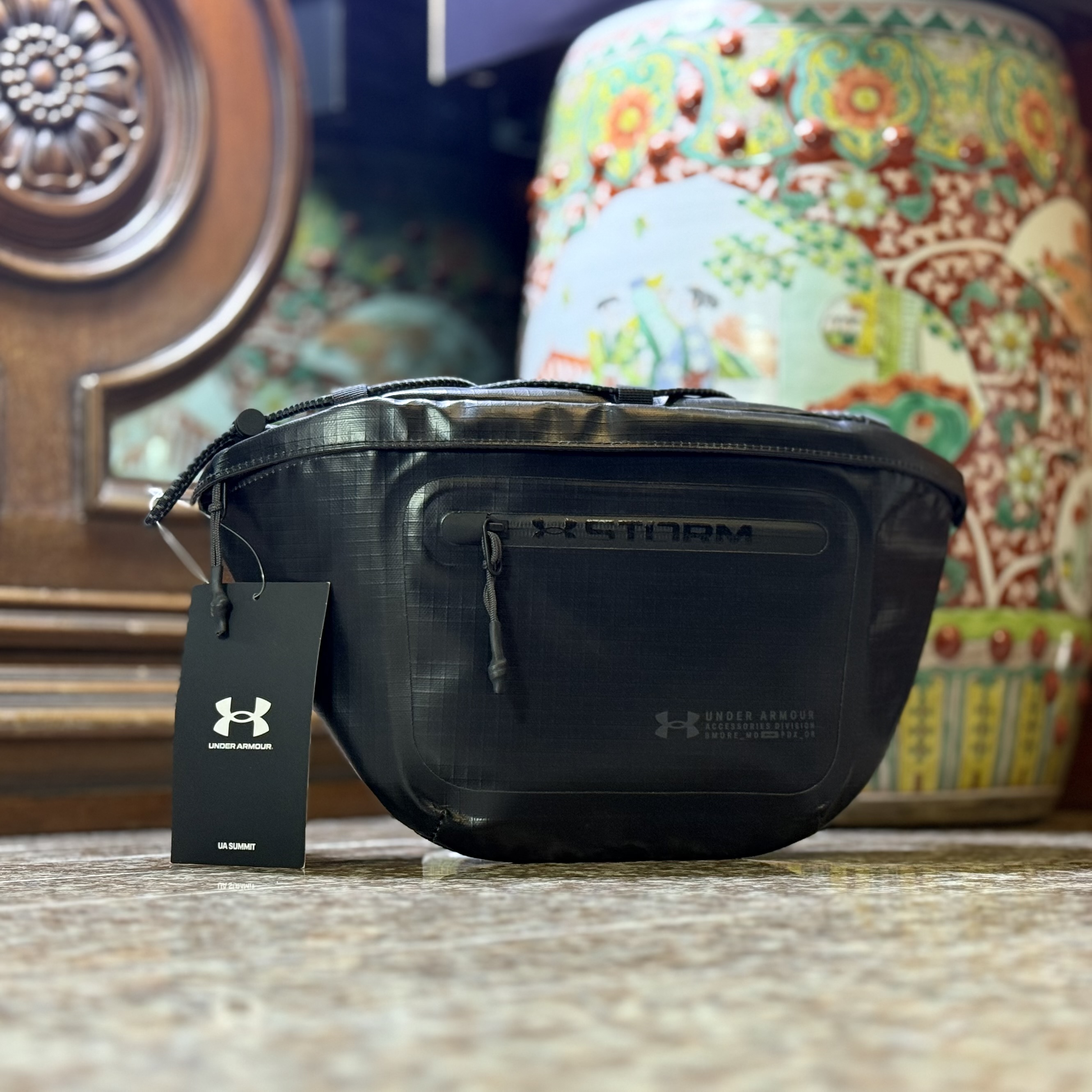 กระเป๋า Under Armour Summit Waist Bag ‘TripleBlack’