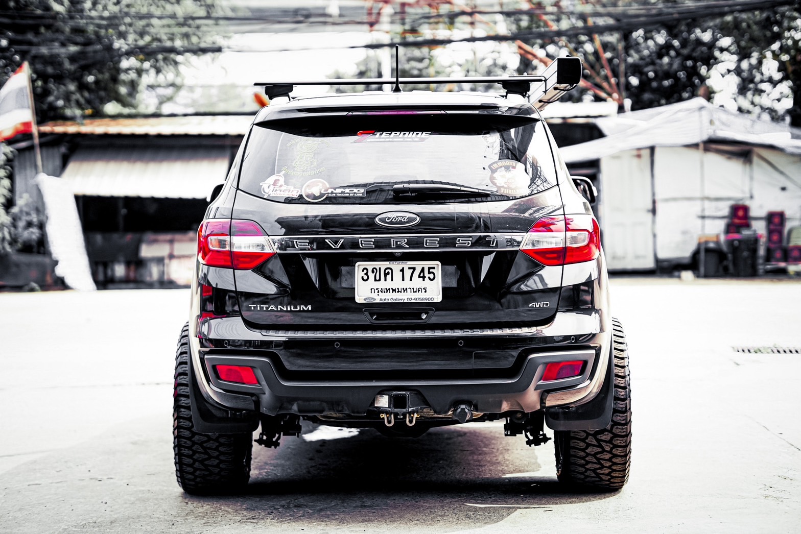 FORD EVEREST เดิมไม่ยก