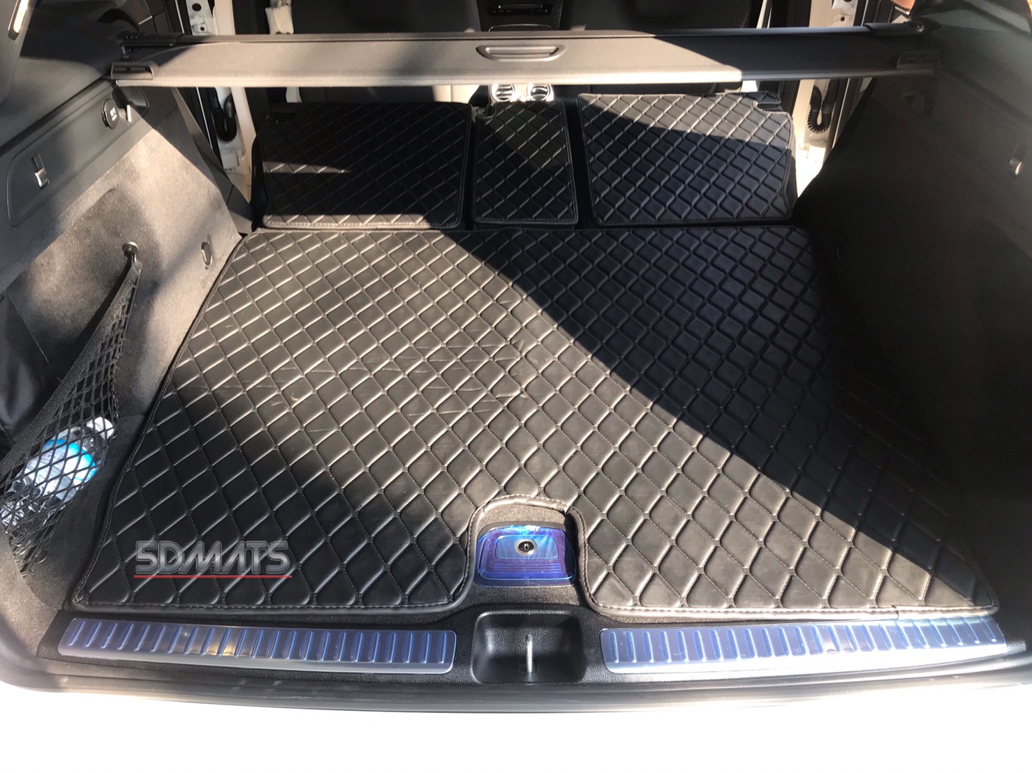 พรมปูพื้นรถยนต์5D BENZ GLC220d หนา13มิล ลาย RICH สีดำ เต็มคัน 7ชิ้น