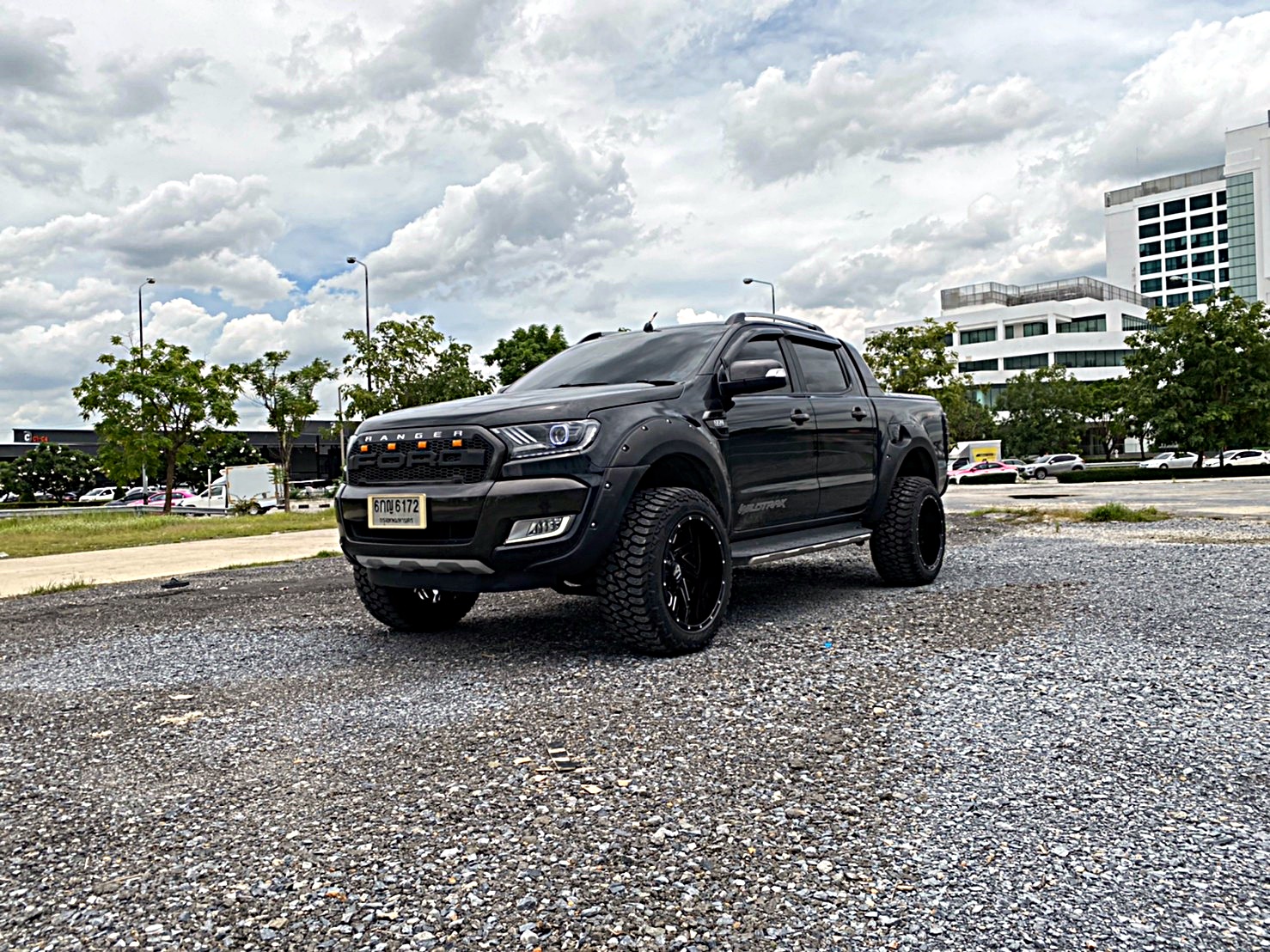 FORD WILDTRAK จัดทรงเมกาที่ STEP9