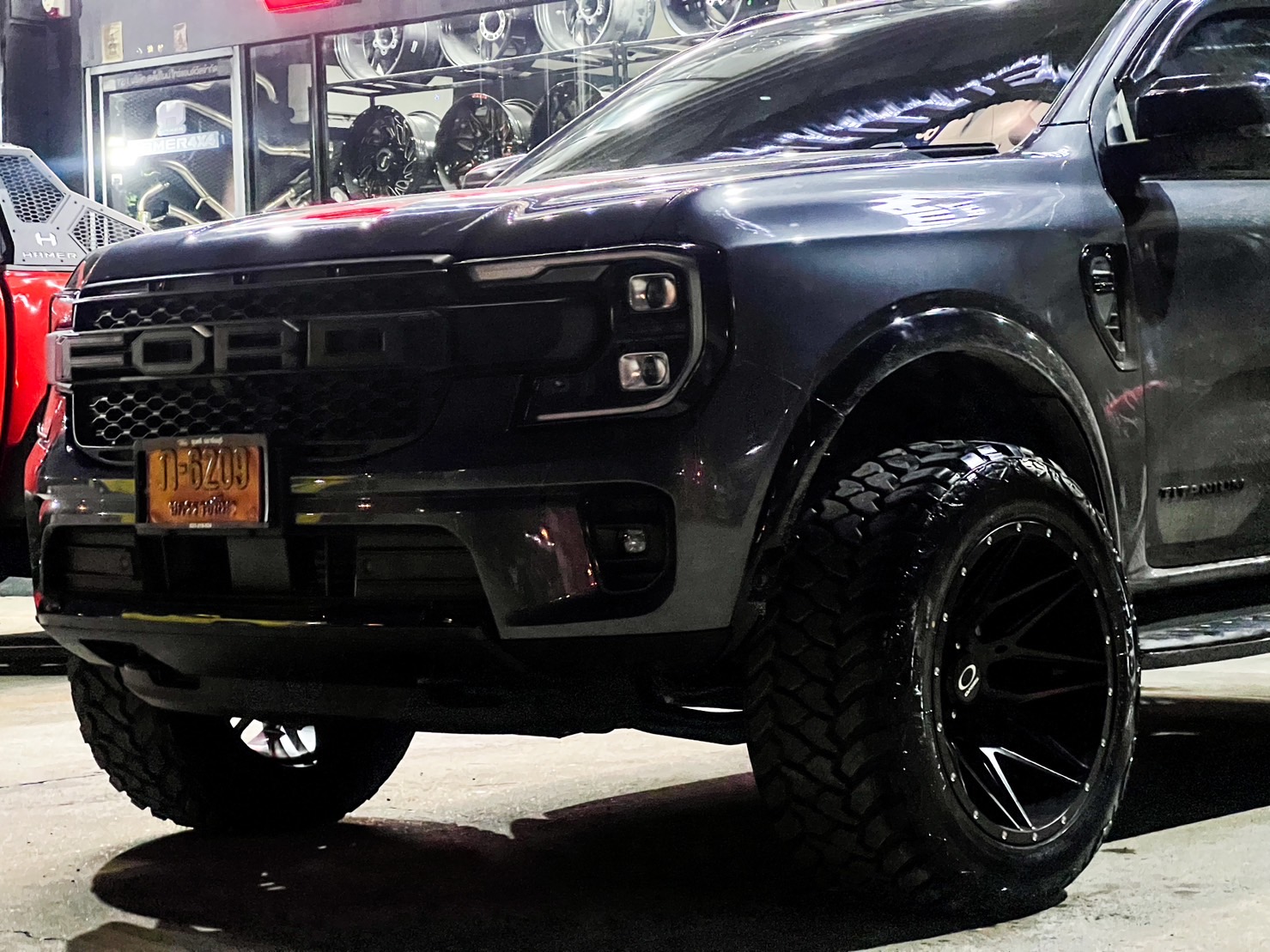 FORD EVEREST NEXTGEN ลูกค้าประจำ ได้คันใหม่ก็เข้ามาจัดทรงเมกาอีกคัน