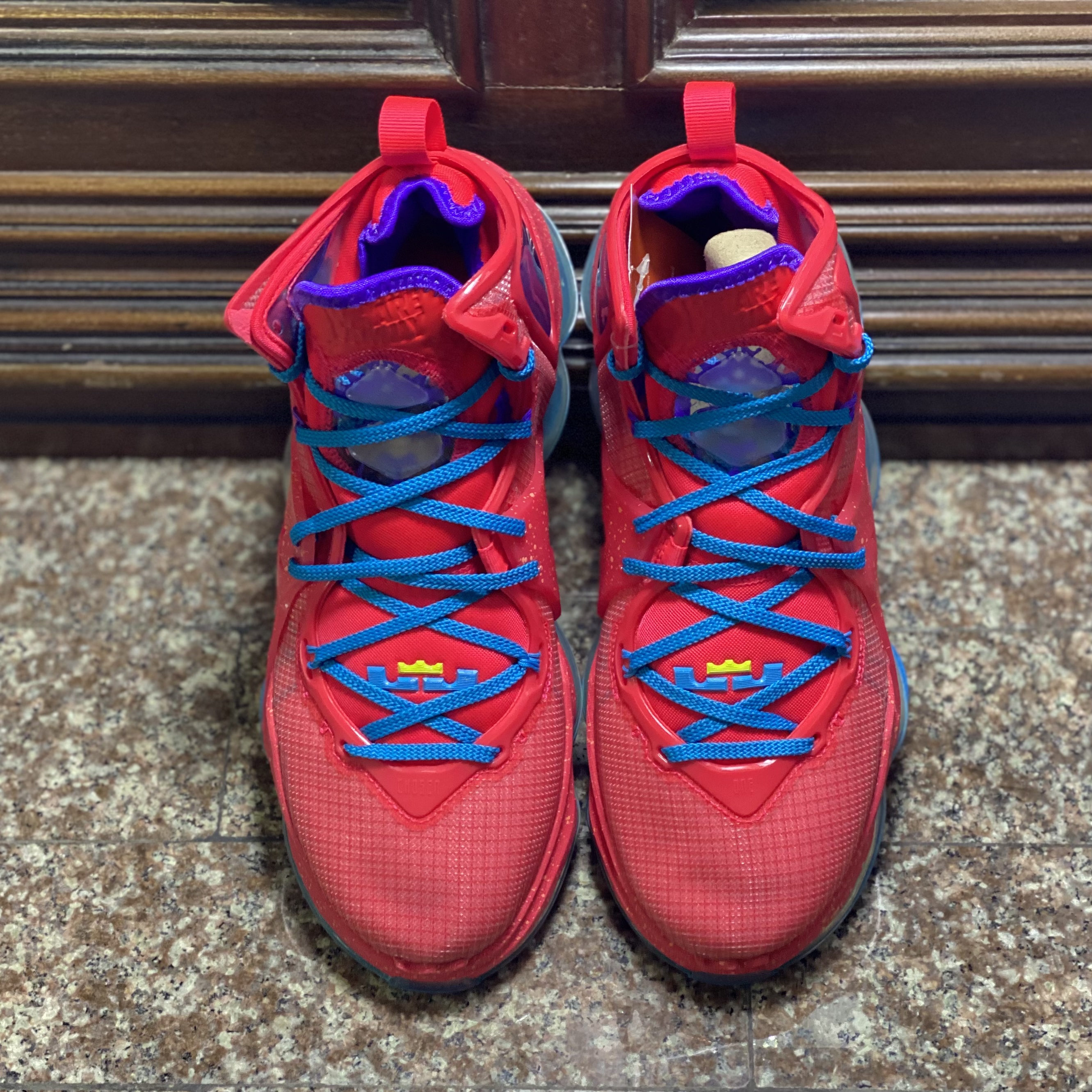 รองเท้าบาส Nike LeBron XIX ‘BRED’ (M9US)