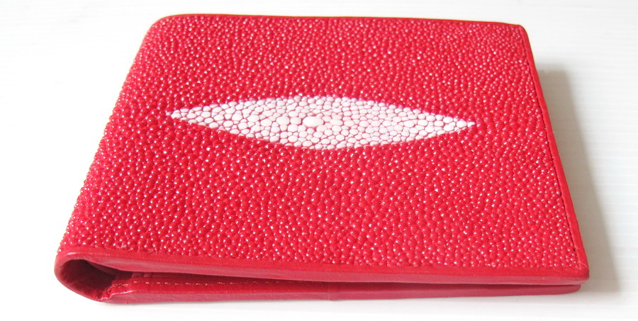 กระเป๋าสตางค์หนังปลากระเบนแท้1ตา แบบสั้น สีแดง