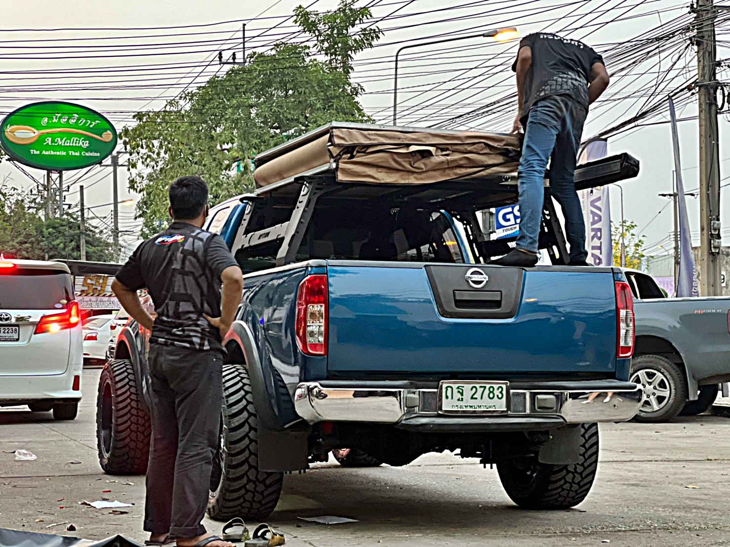 NISSAN_NAVARA_แปลงร่าง ทรงเมกา