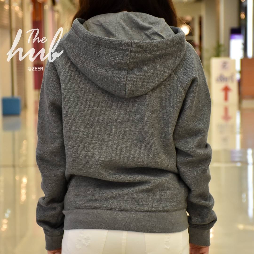 เสื้อแขนยาวมีฮู๊ด