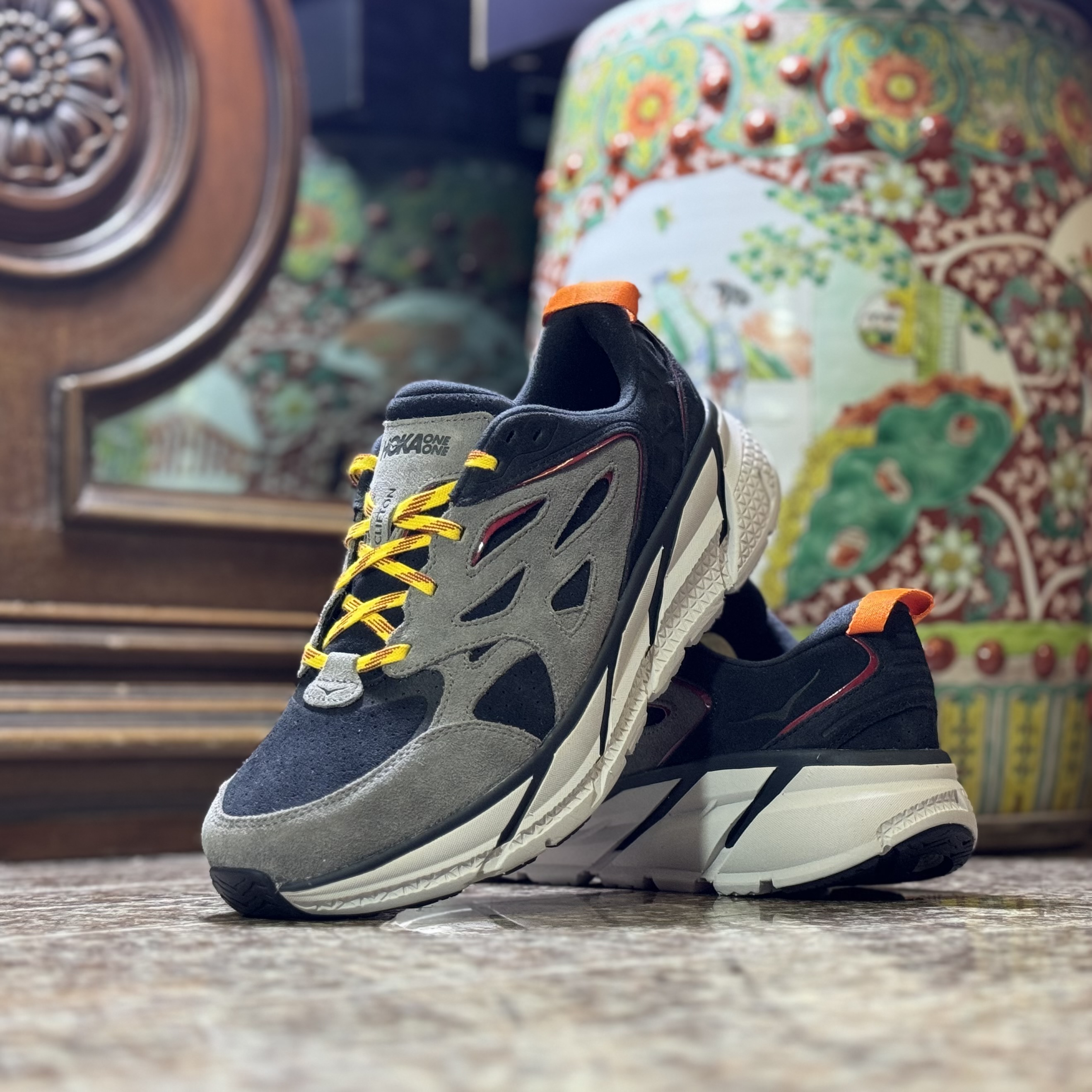 รองเท้า HOKA Clifton L Suede ‘Lunar Rock’ EXCLUSIVE (M5.5-11US)