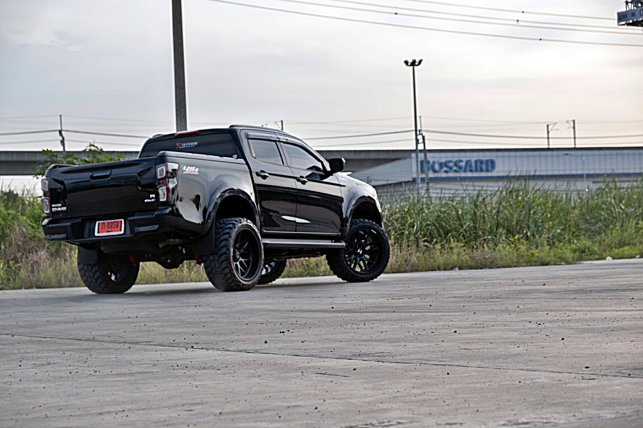 ล้อแท้ HOSTILE H120 ขอบ22 ใส่ D-MAX