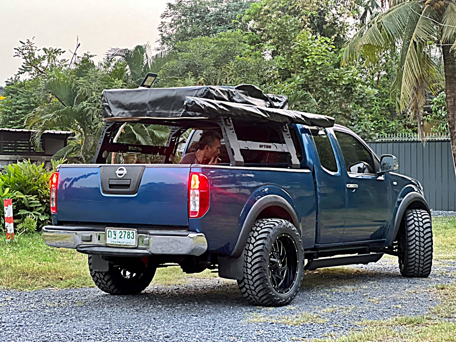 NISSAN_NAVARA_แปลงร่าง ทรงเมกา