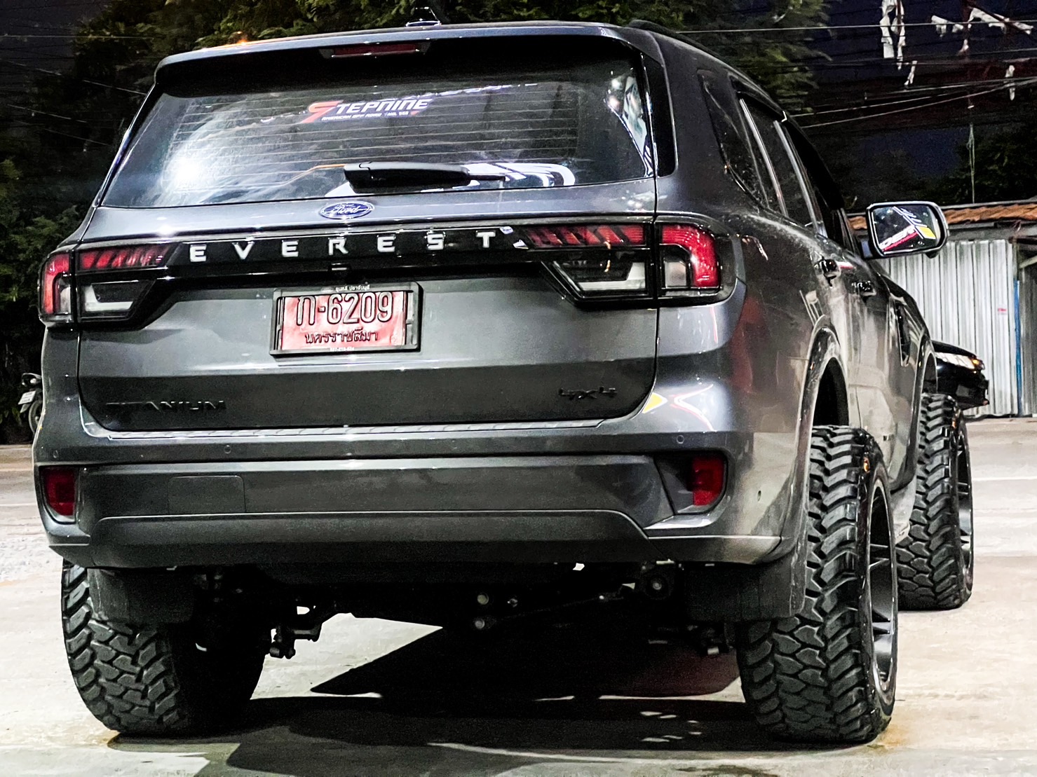 FORD EVEREST NEXTGEN ลูกค้าประจำ ได้คันใหม่ก็เข้ามาจัดทรงเมกาอีกคัน