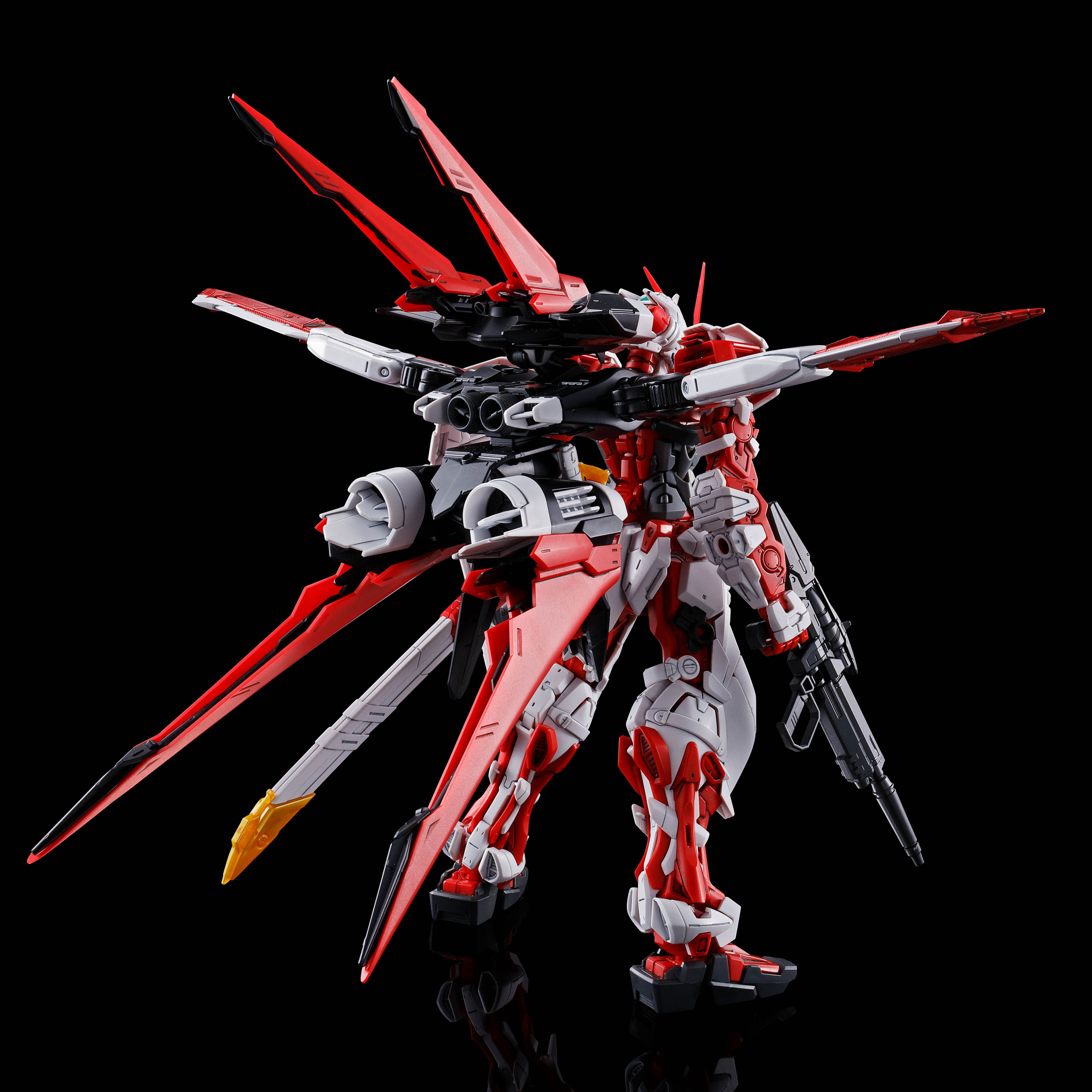 P-Bandai: MG 1/100 Gundam Astray Red Frame Flight Unit