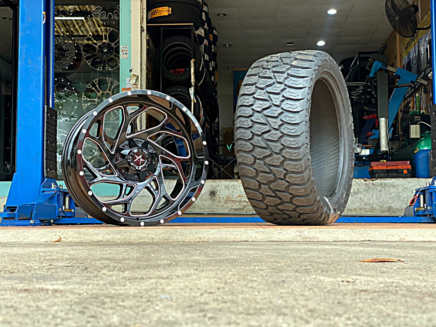 ล้อทรงเมกา ขอบ22 ราคาพิเศษ