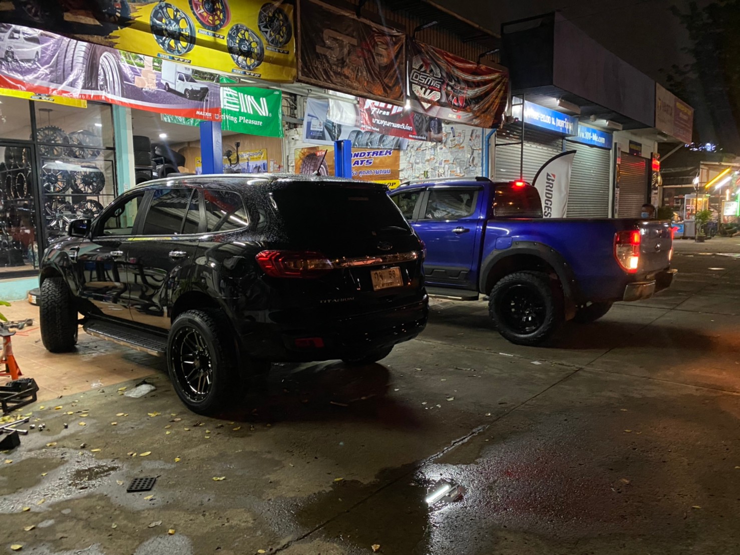 FORD EVEREST จัดทรงเมกาที่ STEP9