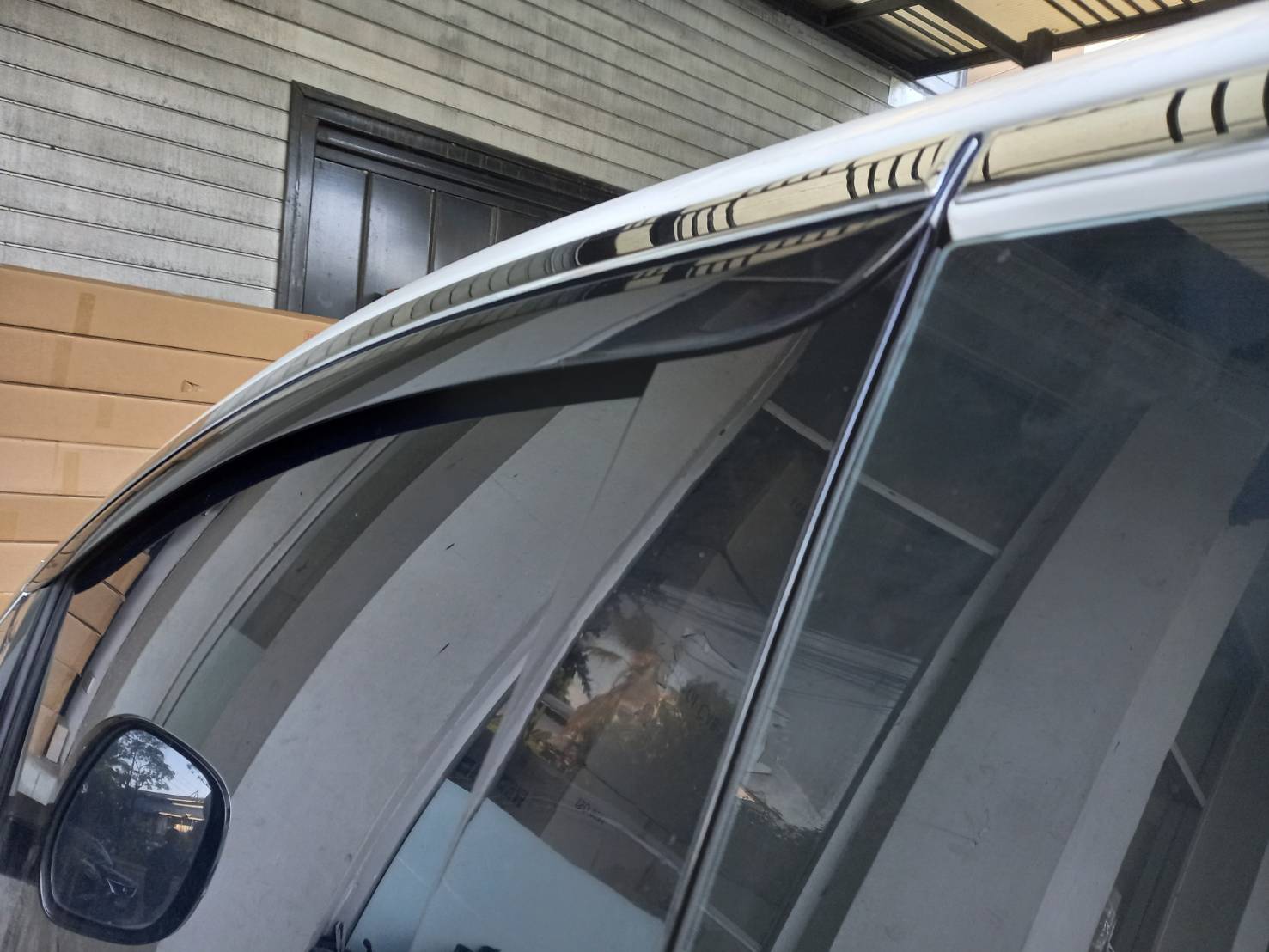 คิ้วกันสาด"ขอบโครเมี่ยม ฮุนไดSTARIA เกรดพรีเมี่ยม นำเข้าจากเกาหลี100%