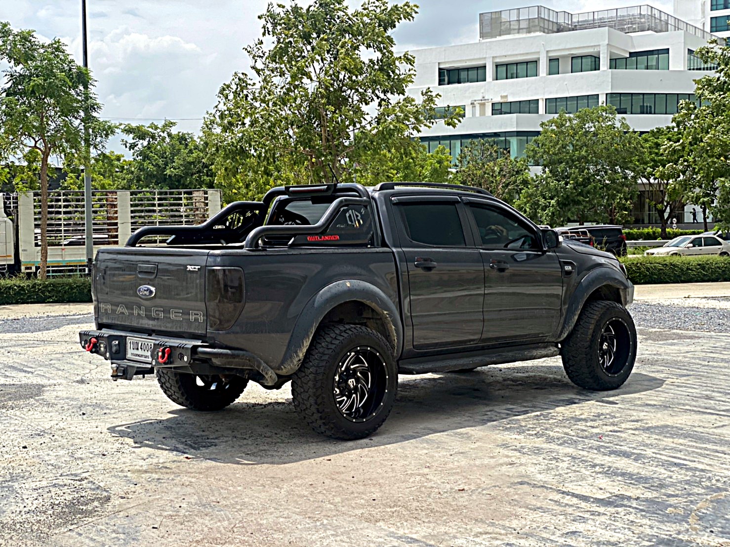 FORD จัดชุดใหม่ ทรงเมกาที่ STEP9