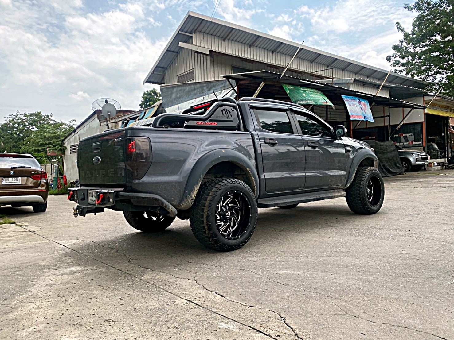 FORD จัดชุดใหม่ ทรงเมกาที่ STEP9