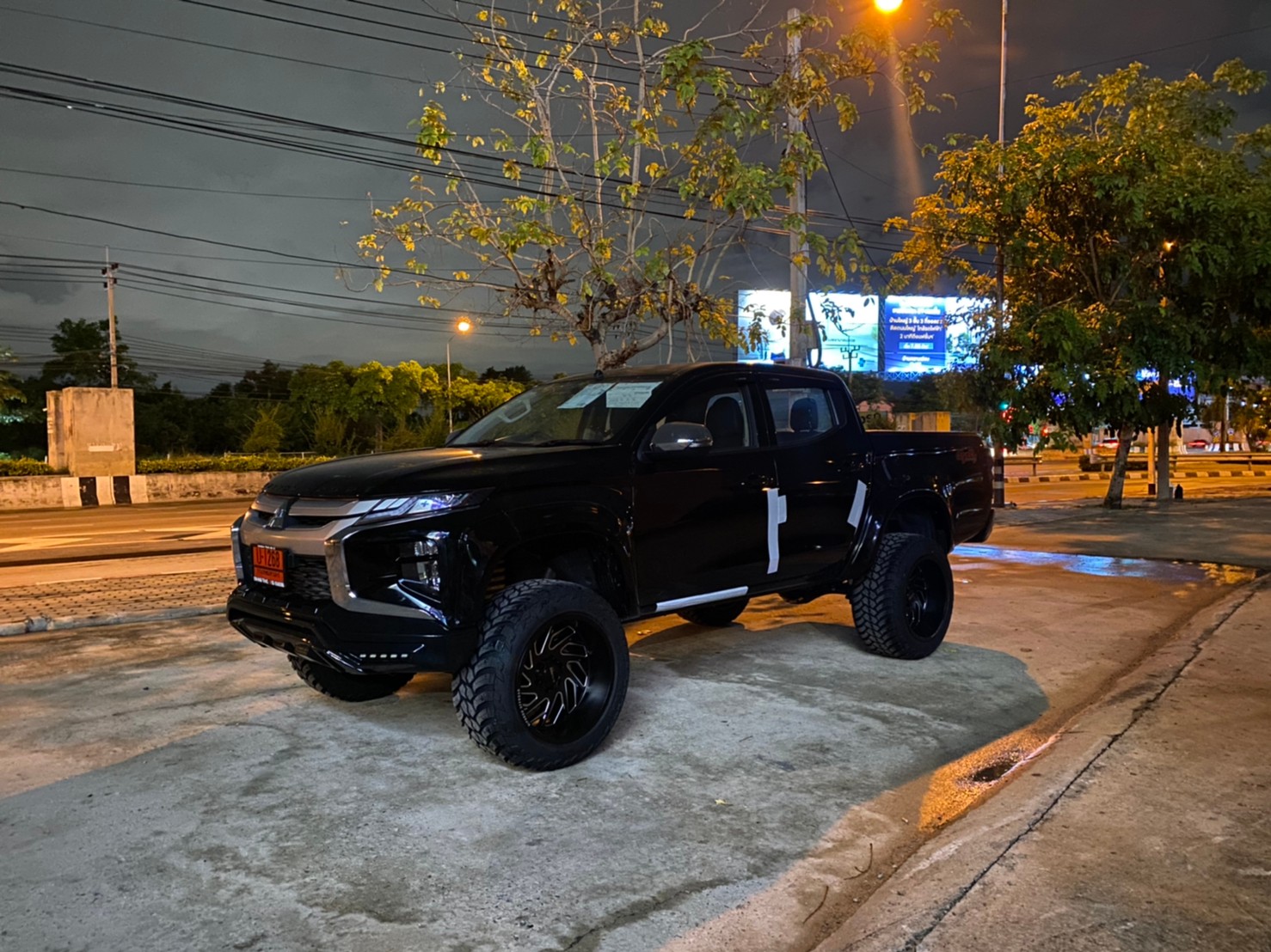 TRITON 4X4 จัดทรงเมกา