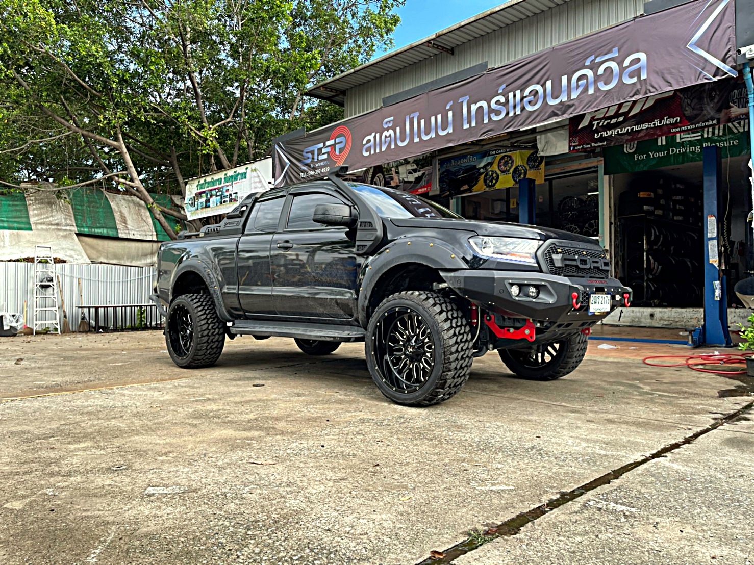 FORD RANGER จัดทรงเมกา ขอบ22 ที่ STEP9