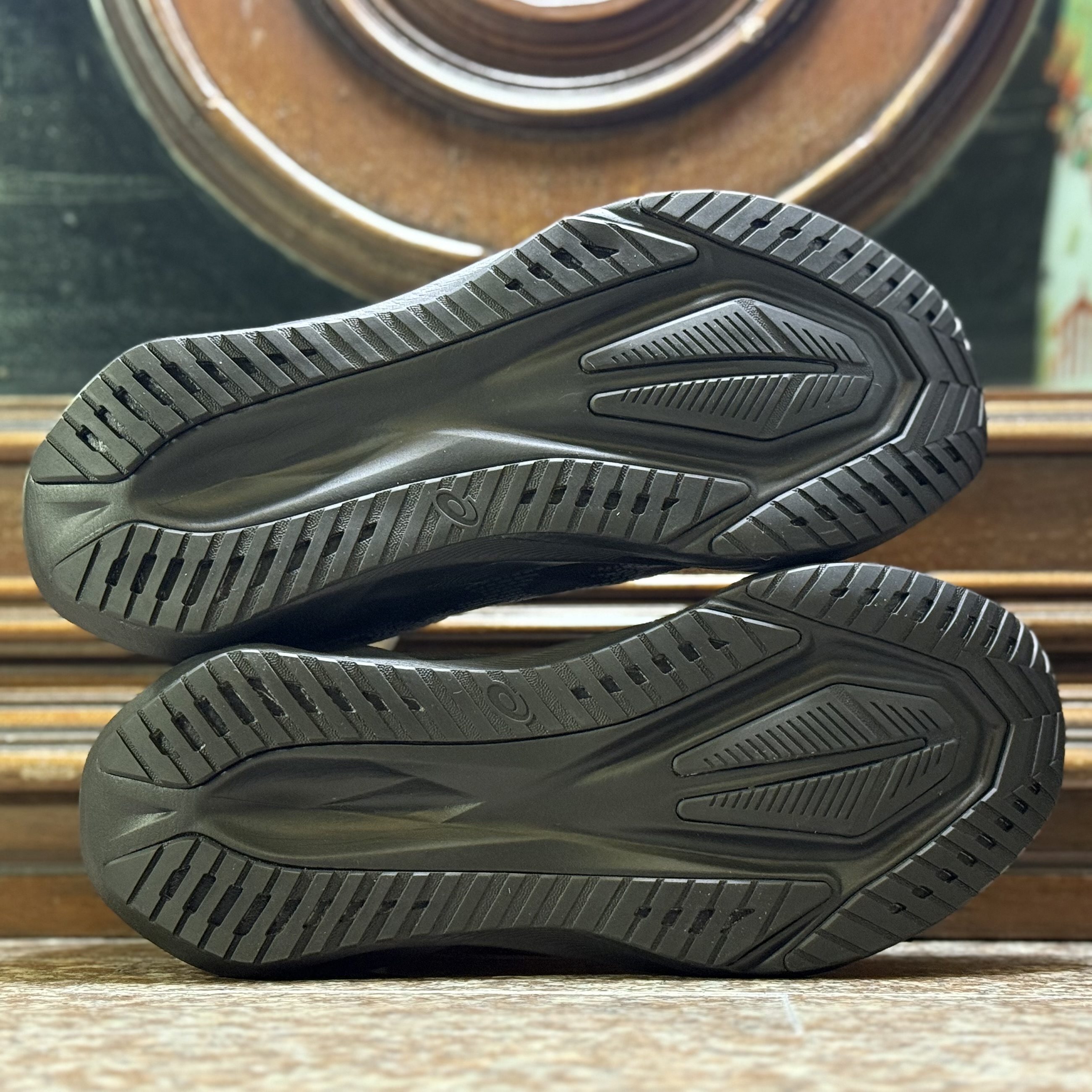 รองเท้าวิ่ง ASICS NovaBlast 5 ‘AllBlack’ (M9.5US)