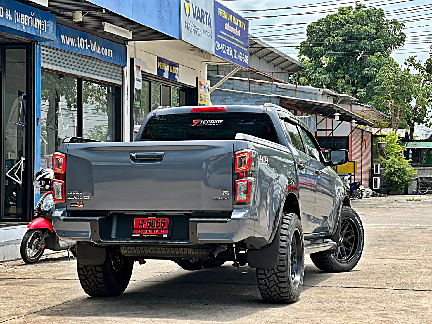 D_MAX_ทรงเมกา ล้อ HOSTILE H120