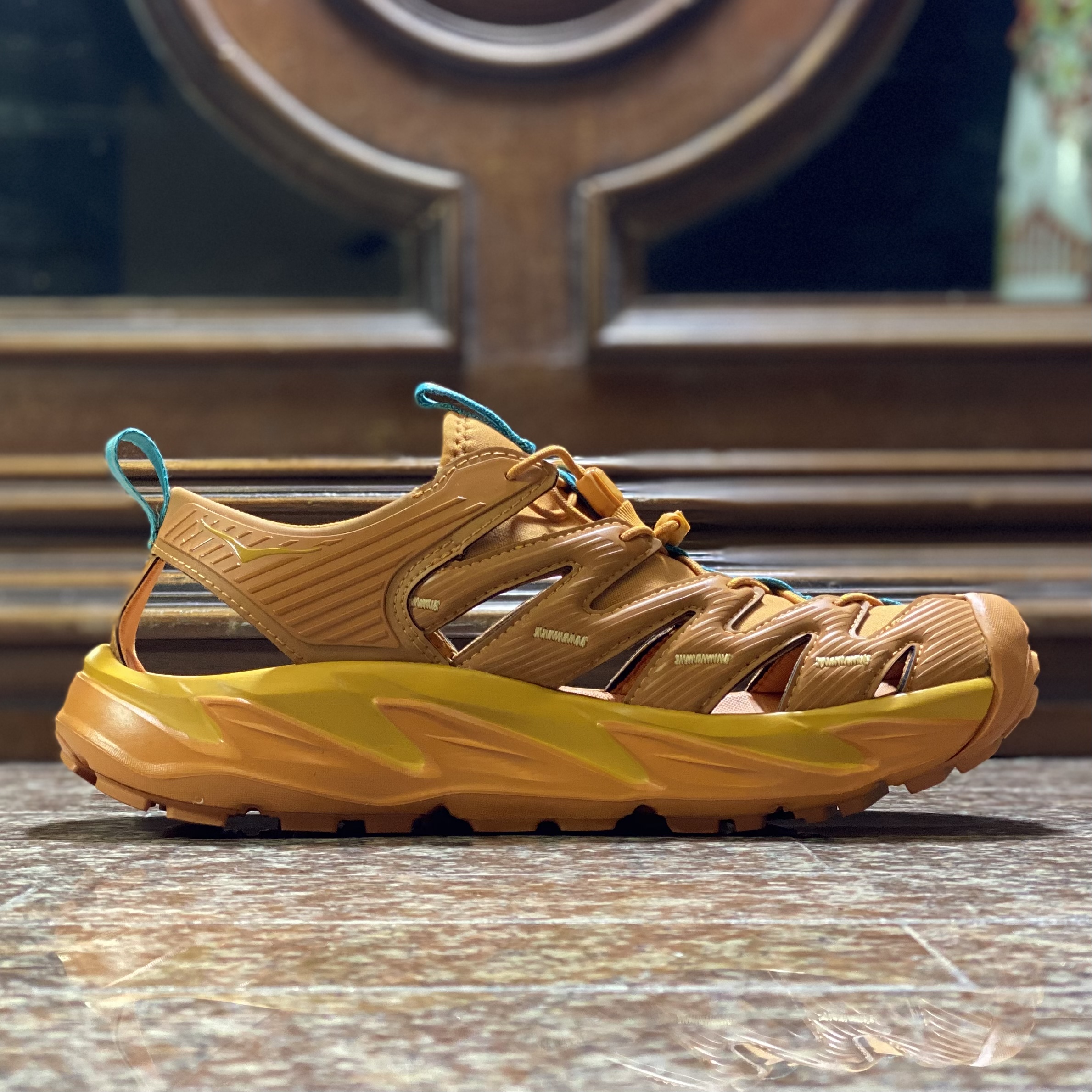 รองเท้า HOKA Hopara ‘Desert’ (M9/10US)