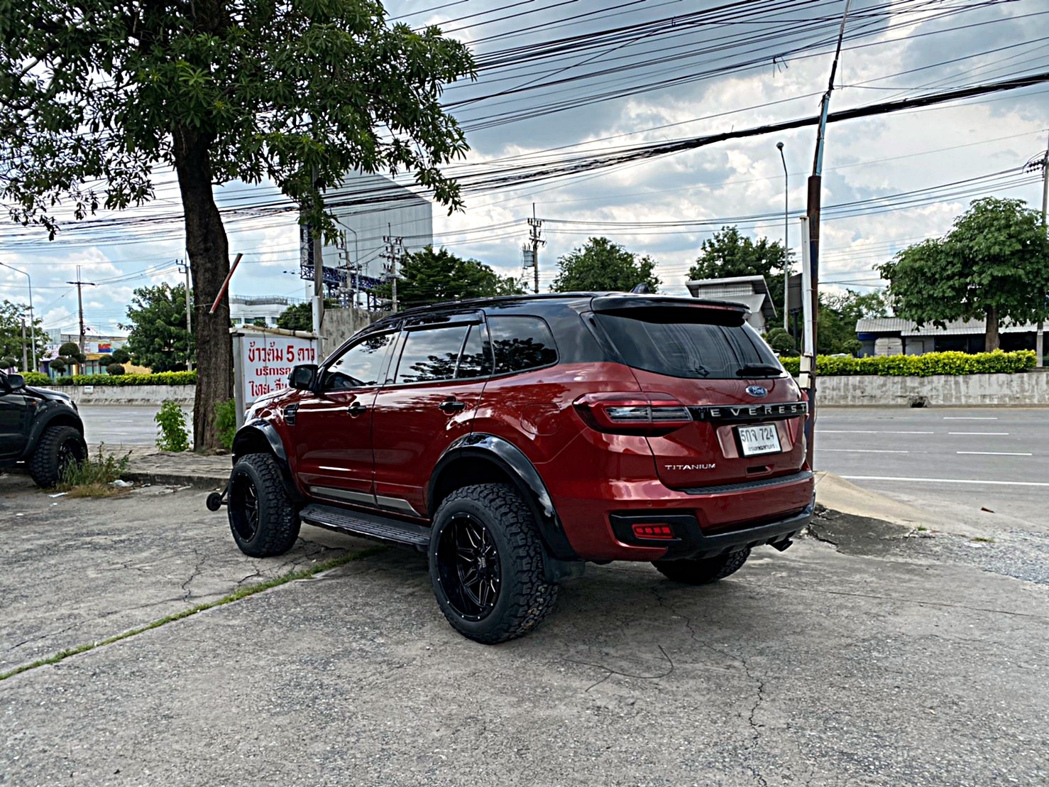 FORD EVEREST จัดทรงเมกาที่ STEP9