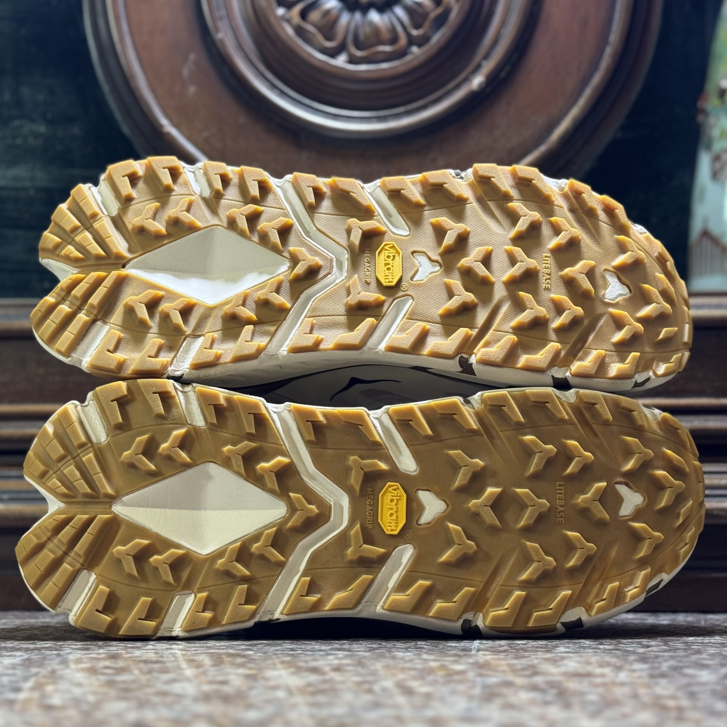 รองเท้าเดินป่า HOKA TenNine Hike GTX ‘Shifting Sand’ (M9.5/10.5/11US)