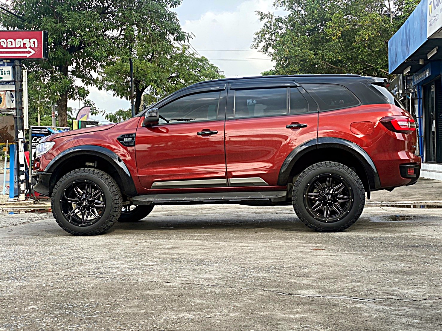 FORD EVEREST จัดทรงเมกาที่ STEP9