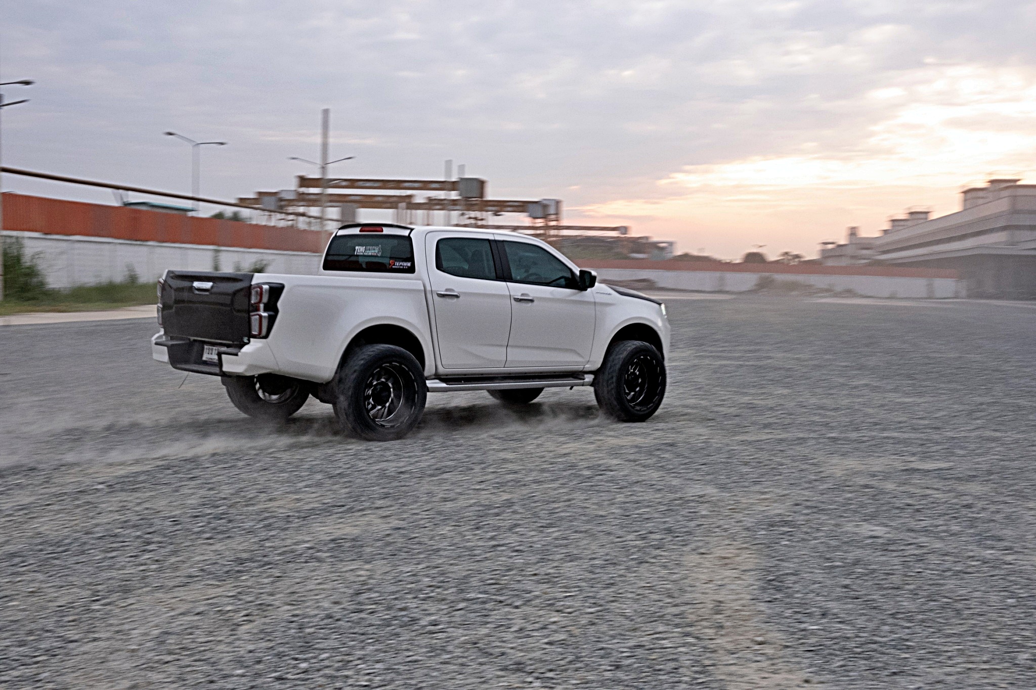 #จากตัวเตี้ยรถซิ่งสู่ตัวสูงทรงเมกา ที่ step9