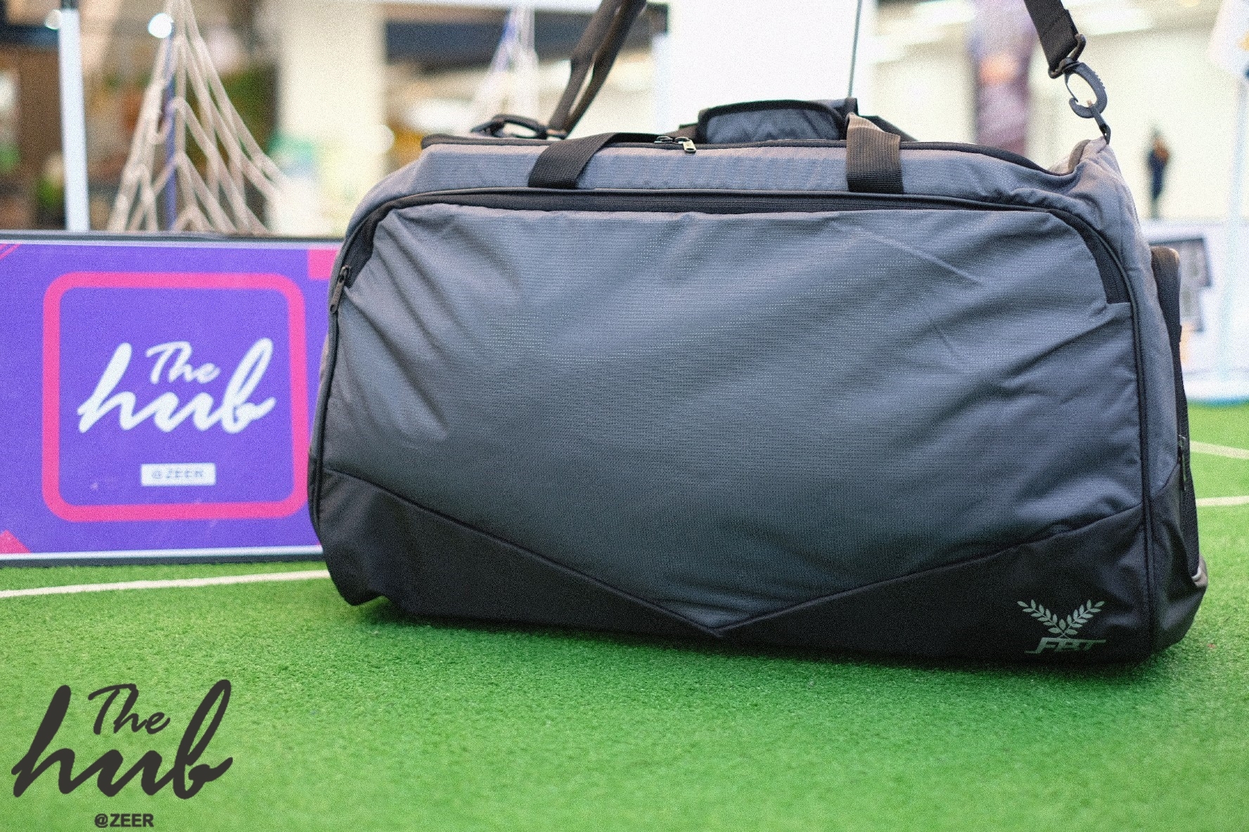 กระเป๋าเสื้อผ้า FBT