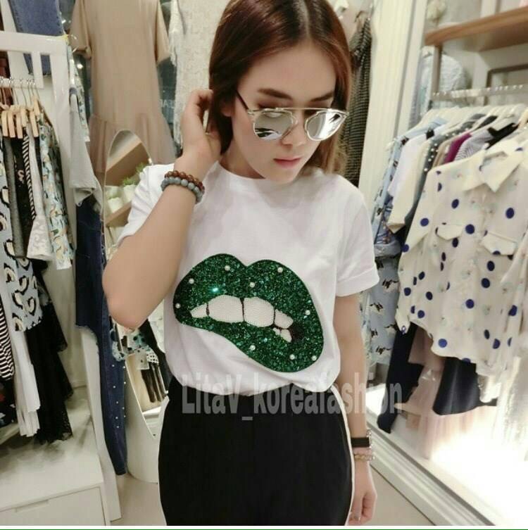 เสื้อปาก ผ้ายืดcottonเนื้อดี ปักรูป ปาก วิ้งๆ