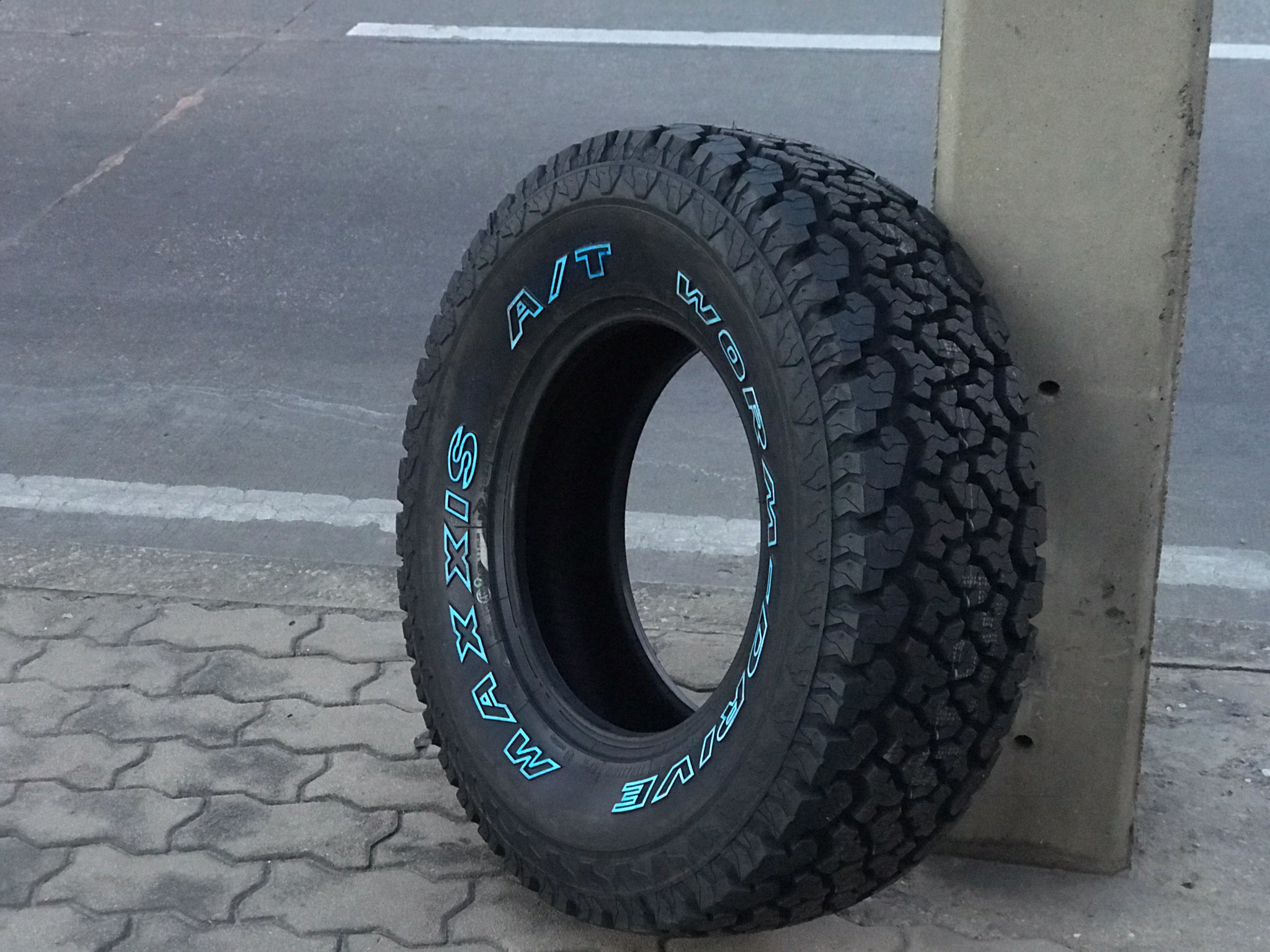 MAXXIS AT980 265/75-16