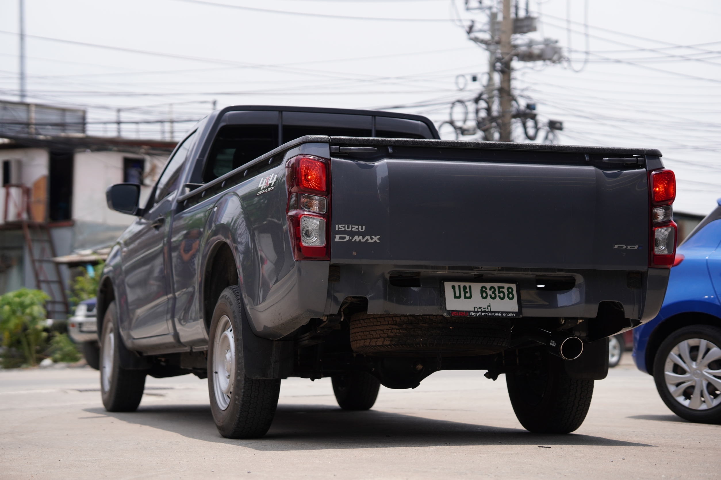 ท่อ HKS ปลายเดี่ยว คาร์บอนใส่ D-MAX ของแท้ที่ STEP9