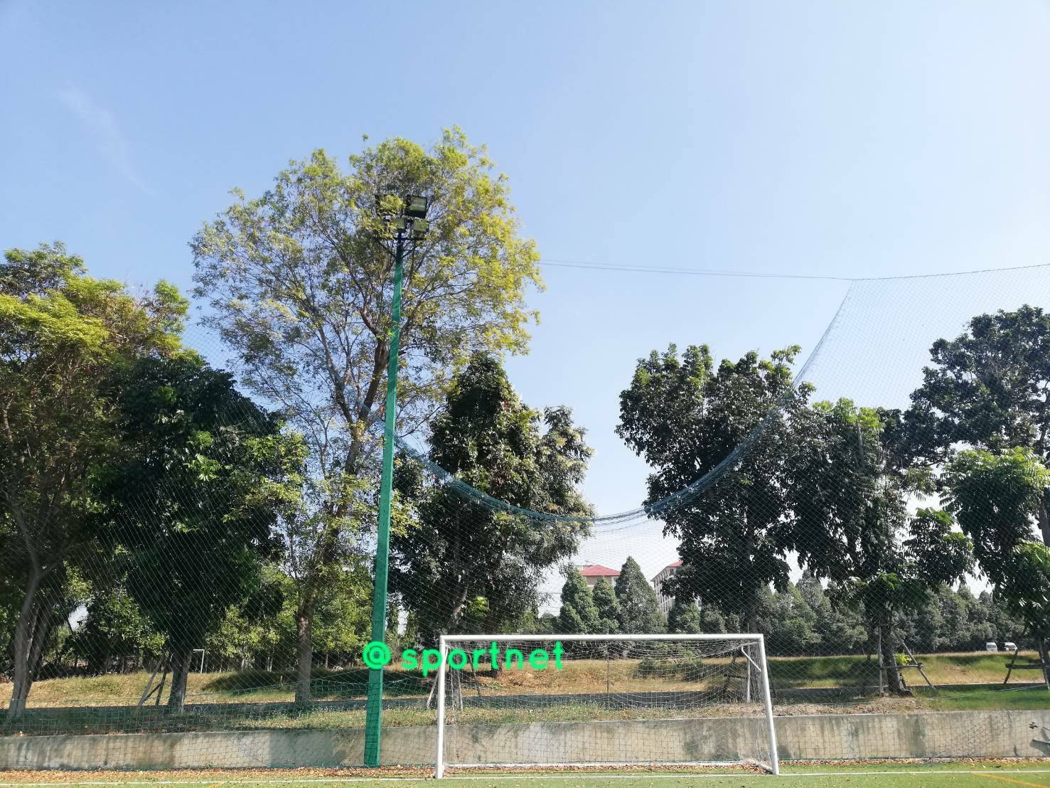 รับติดตั้งซ่อมแซมตาข่ายกั้นสนามฟุตบอล