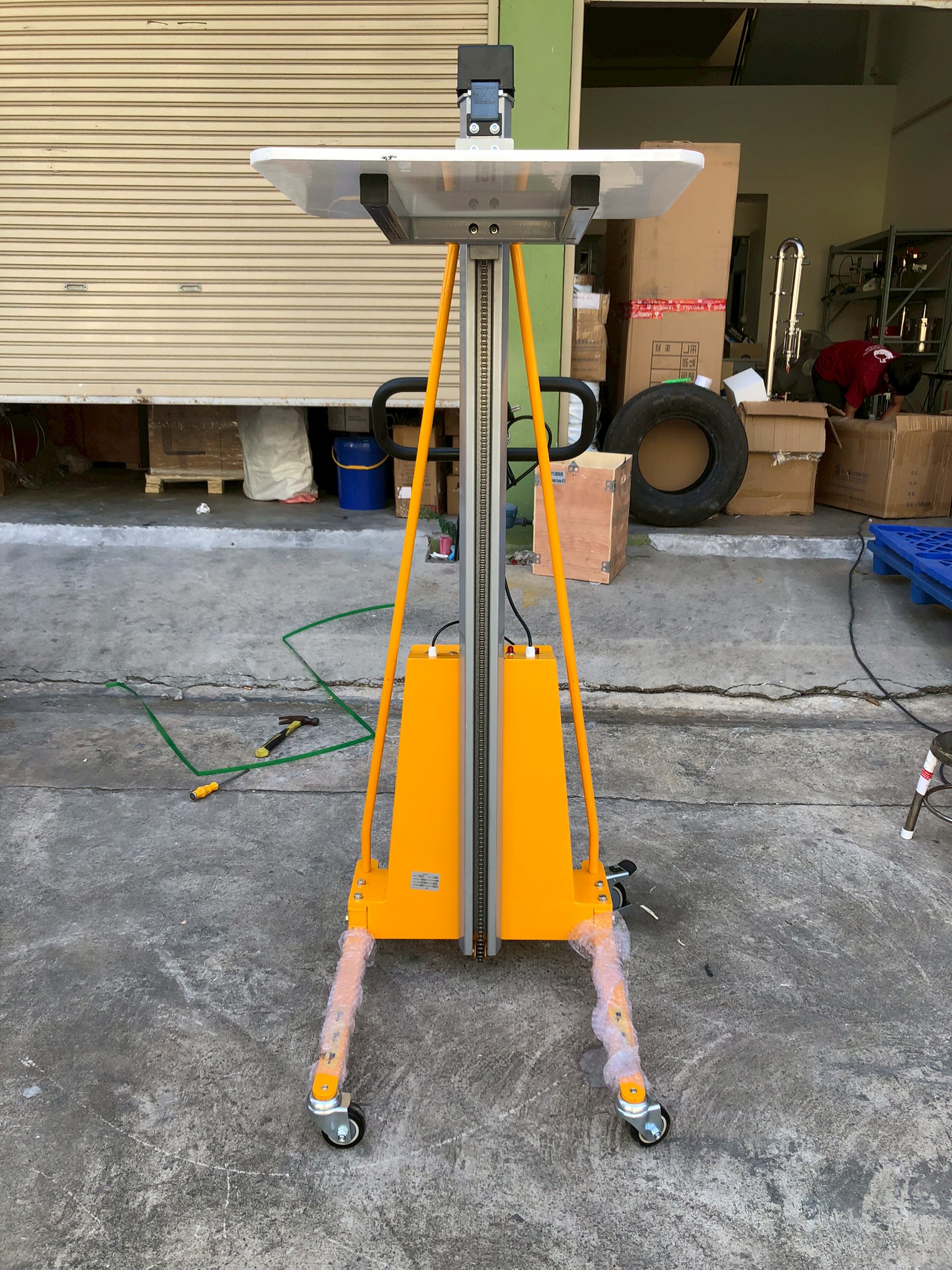 รถเข็นไฟฟ้า mini forklift workstation รถยก stacker ไฟฟ้า รุ่น 100kg/150kg.