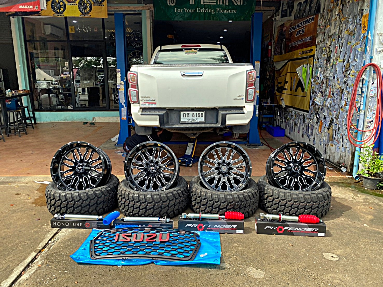 D-MAX ทรงเมกา มาไกลจากปราจีนบุรี