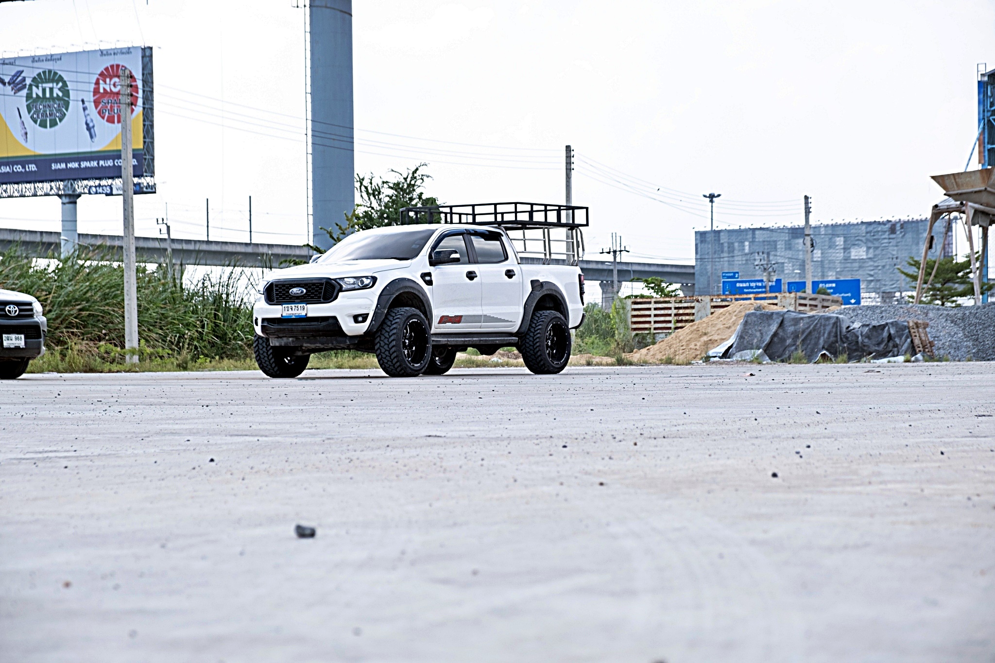 FORD RANGER แต่งทรงเมกาที STEP9